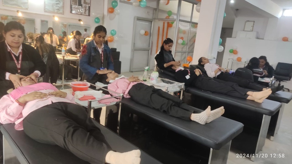 Cosmetology Lab 2
